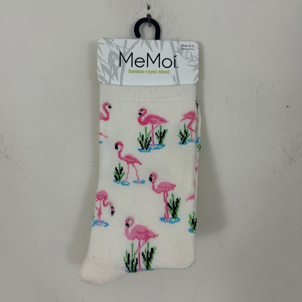 MeMoi Feathered Frenzy Flamingo Novelty Crew Socks White Bamboo Blend Women 9-11